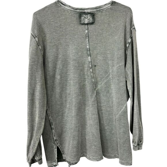 We the Free Free People Green Distressed Lagenlook Boho Long Sleeved Oversized T - Picture 2 of 8